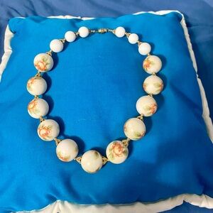 Floral White Beaded Necklace